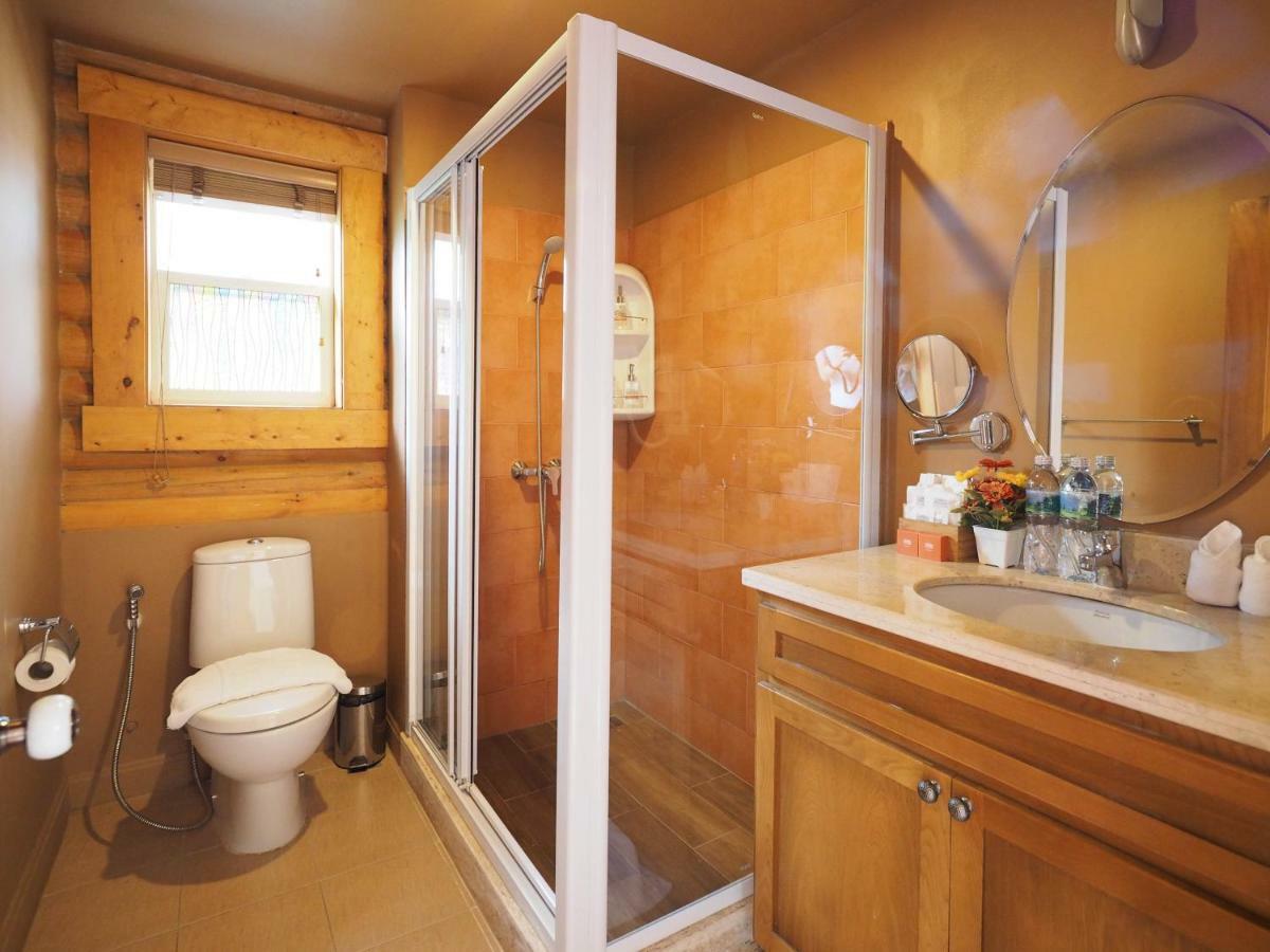 Toscana Log Home Ban Nong Rua ภายนอก รูปภาพ