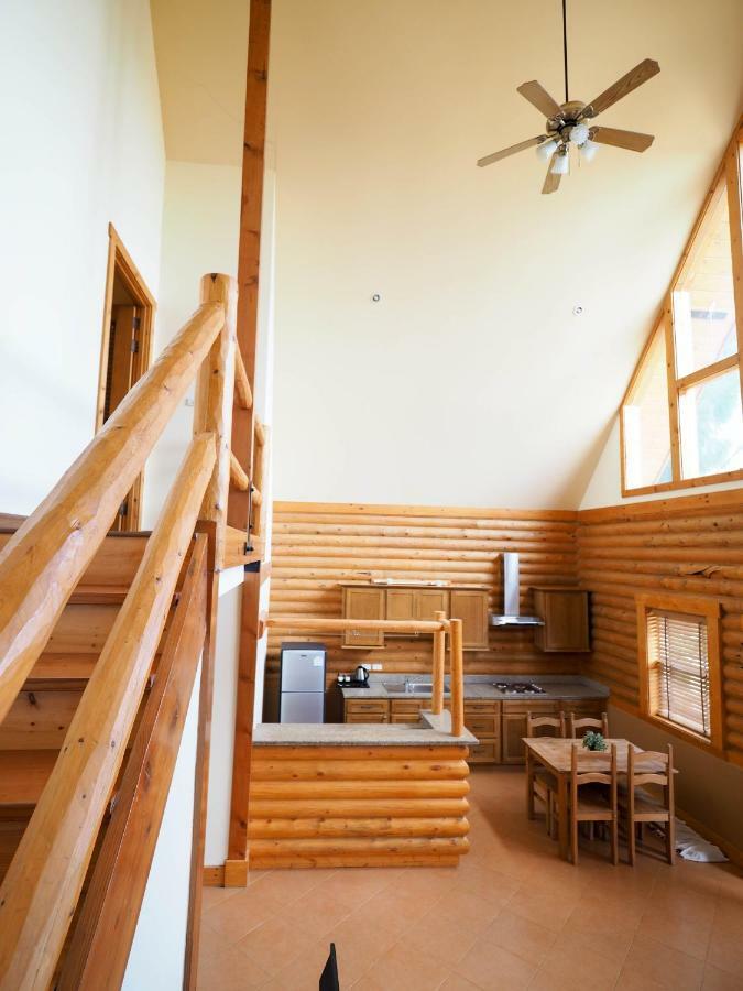 Toscana Log Home Ban Nong Rua ภายนอก รูปภาพ