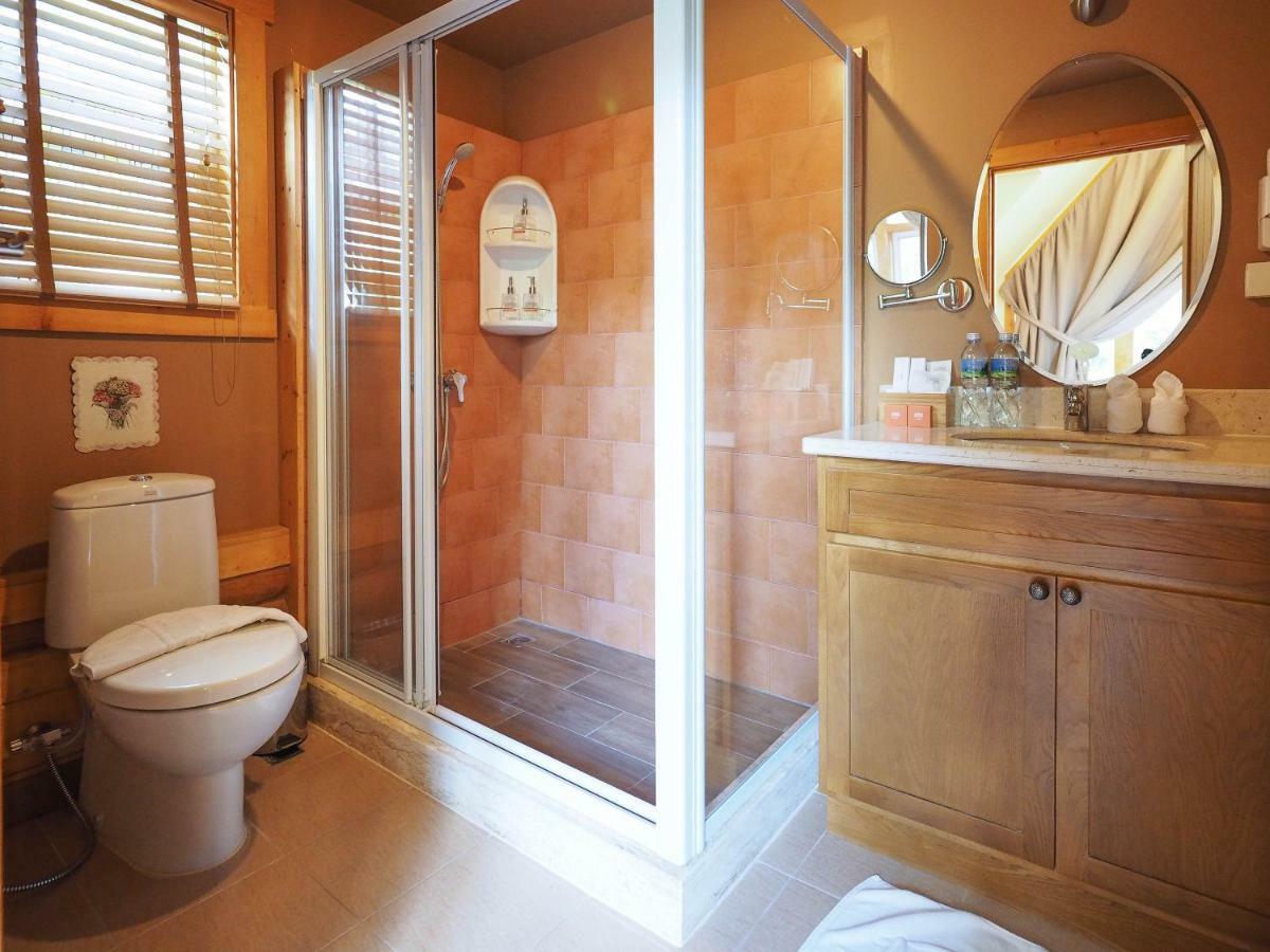 Toscana Log Home Ban Nong Rua ภายนอก รูปภาพ