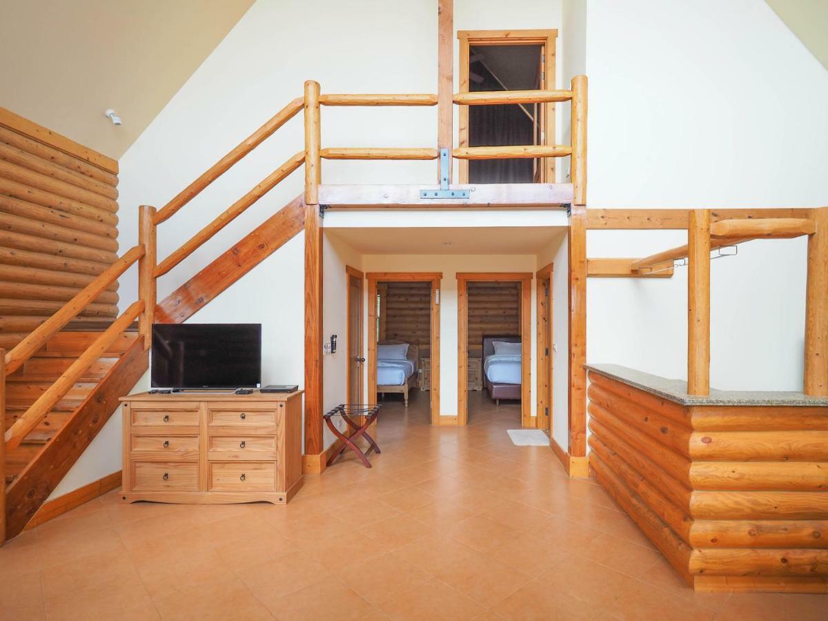 Toscana Log Home Ban Nong Rua ภายนอก รูปภาพ