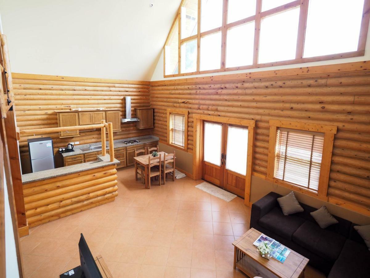 Toscana Log Home Ban Nong Rua ภายนอก รูปภาพ